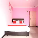 Oyo 89738 1St Inn Hotel Glenmarie