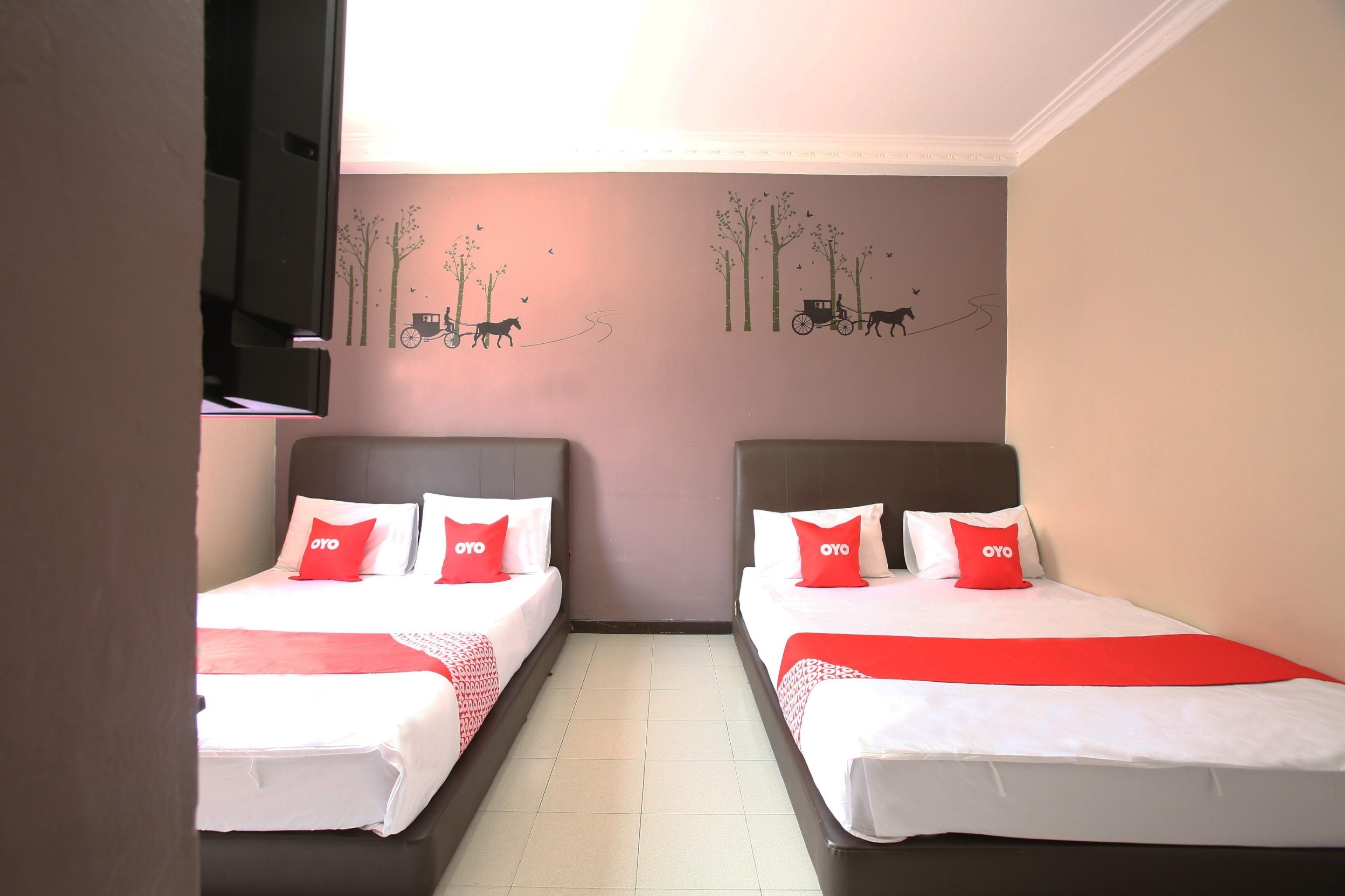 Oyo 89738 1st Glenmarie Hotel