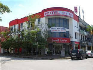 Oyo 89738 1st Glenmarie Hotel Shah Alam